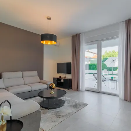 Luxury With A Swimming Pool Vrsi, Zadar - 22762 Вилла Врси