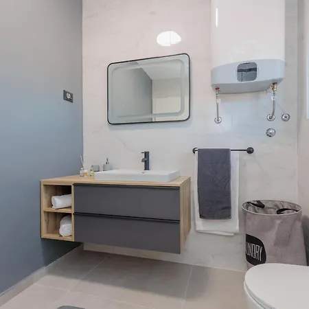 Luxury With A Swimming Pool Vrsi, Zadar - 22762 Вилла *