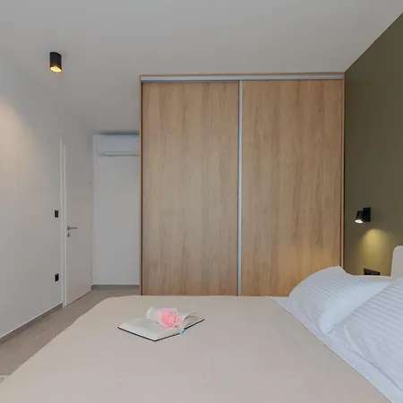 Luxury With A Swimming Pool Vrsi, Zadar - 22762 Вилла