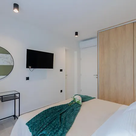 Вилла Luxury With A Swimming Pool Vrsi, Zadar - 22762
